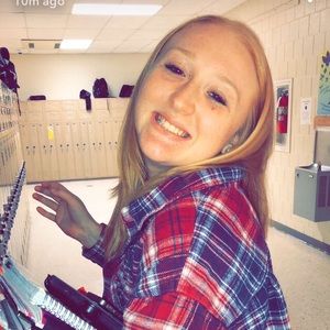 Meet your Posher, Angeline